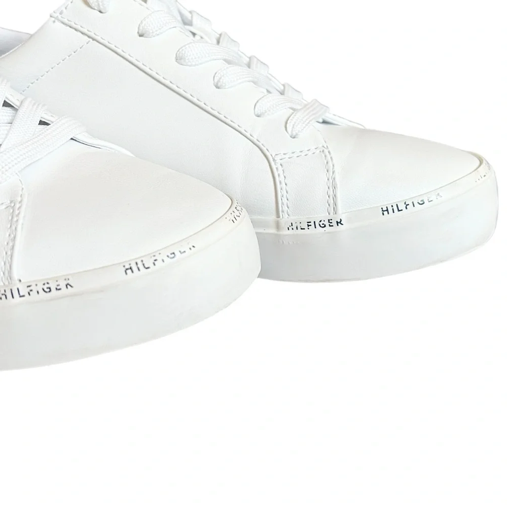 Tommy Hilfiger Henissly Classic White Leather Sneakers size 9.5